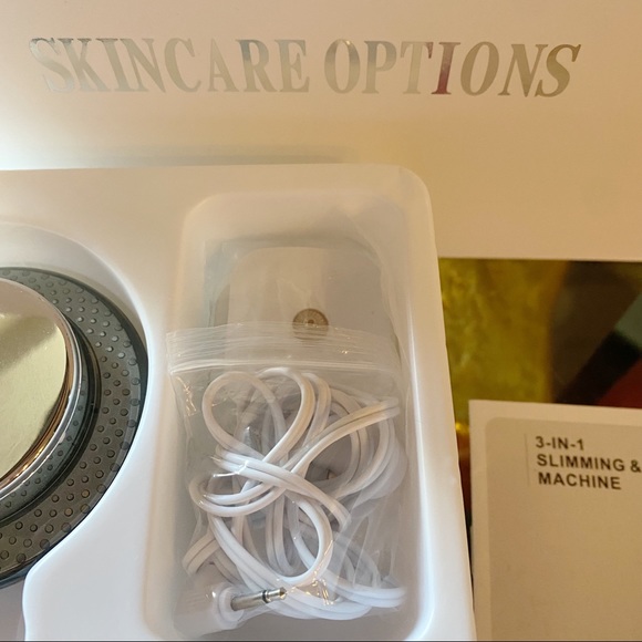Skincare Options 3-IN-1 Slimming Machine w/ 2 bottles of Spotless Upgrade Gel - Picture 6 of 11